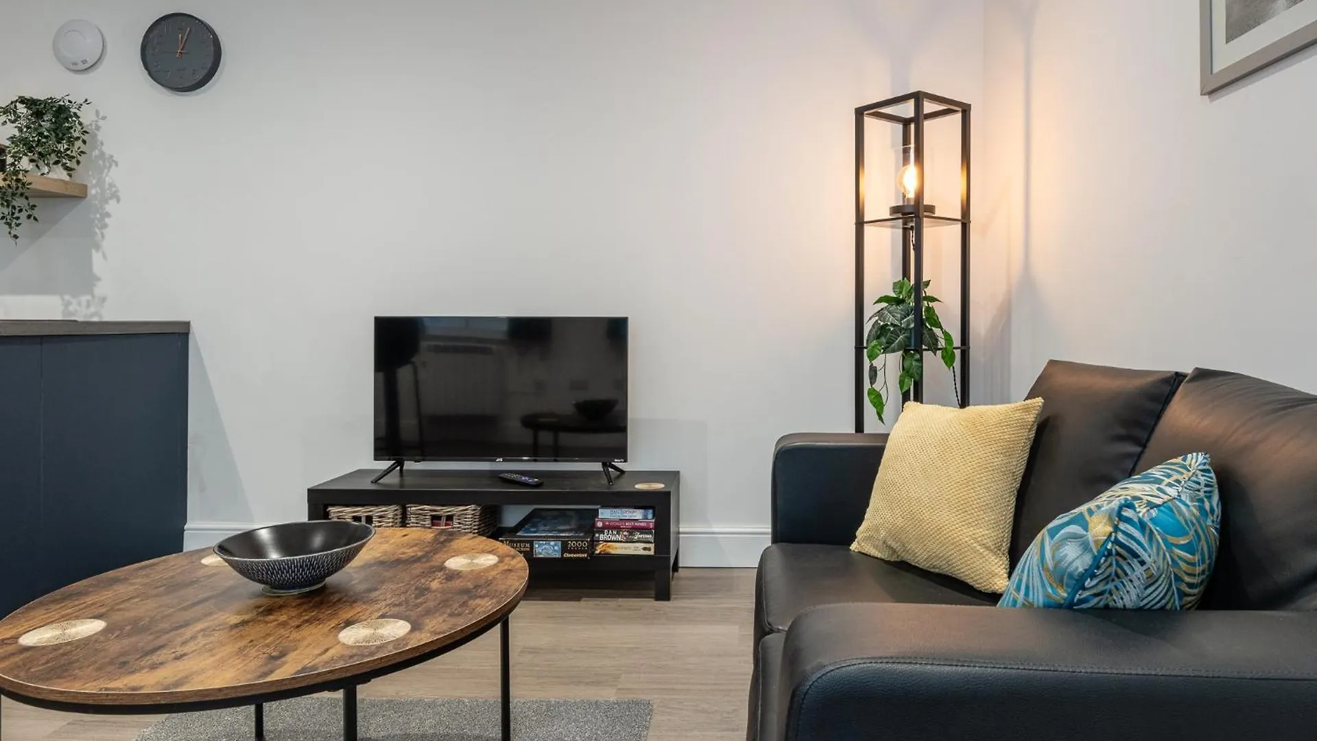 Gorgeous 1 Bed Apartment In Central Cheltenham! 0*, Cheltenham United Kingdom